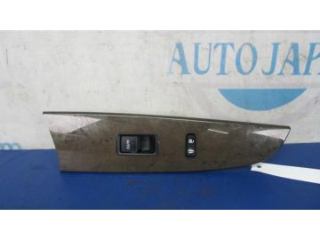 Кнопка стеклоподъемника передн. прав. LEXUS IS250/350 05-13