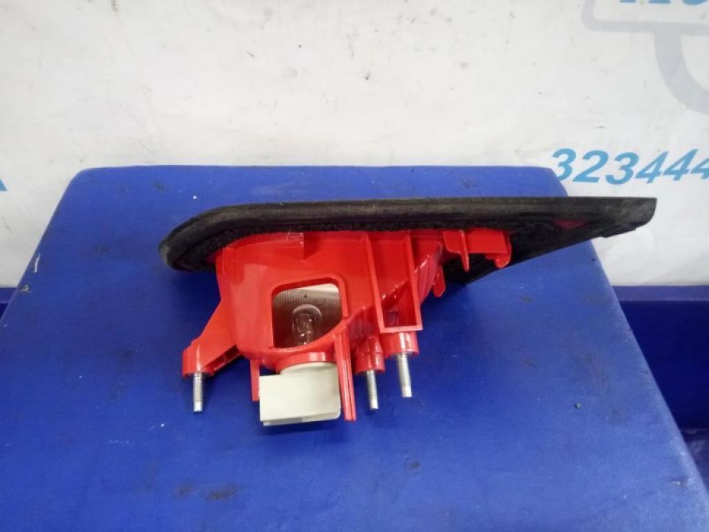 26545-JK60C | Ліхтар внутрішній задн. лів. INFINITI G25/G35/G37/Q40 06-14 - Фото 2