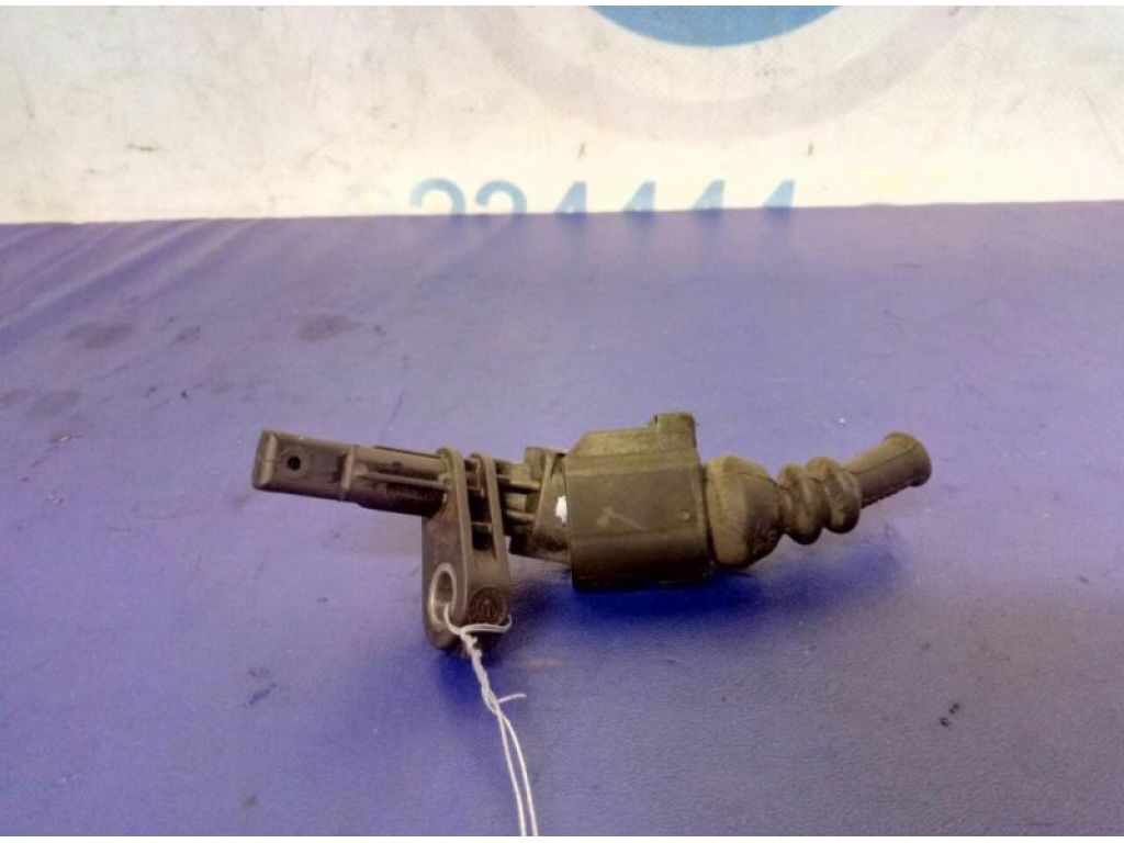 WHT 003 856 | Датчик ABS передн. прав. VOLKSWAGEN PASSAT B7 11-15