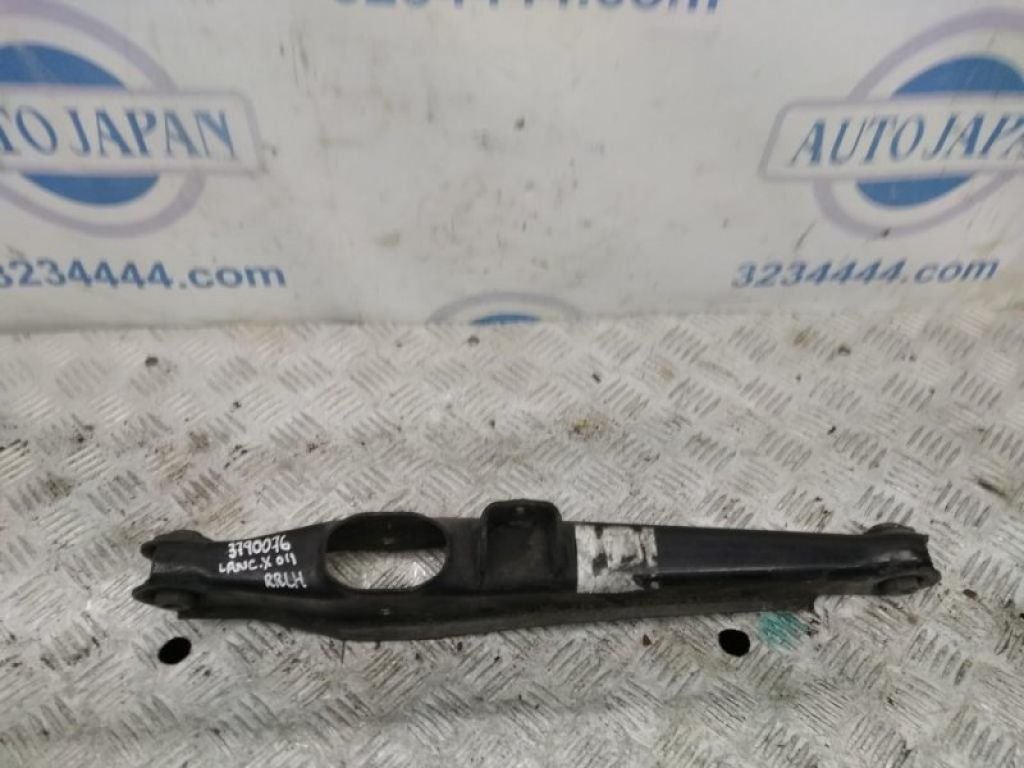 4113A136 | Рычаг задней подвески поперечный нижний лев. MITSUBISHI LANCER X 10 07-15
