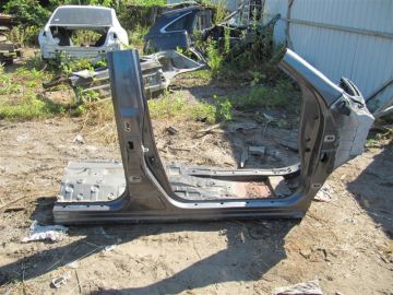 Стойка кузова средняя прав. INFINITI QX60/JX35 12-20