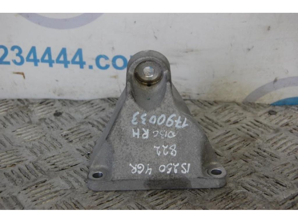 12311-31040 | Кронштейн двигателя прав. LEXUS IS250/350 05-13