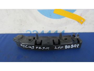 Кронштейн переднего бампера прав. FORD FOCUS 10-18