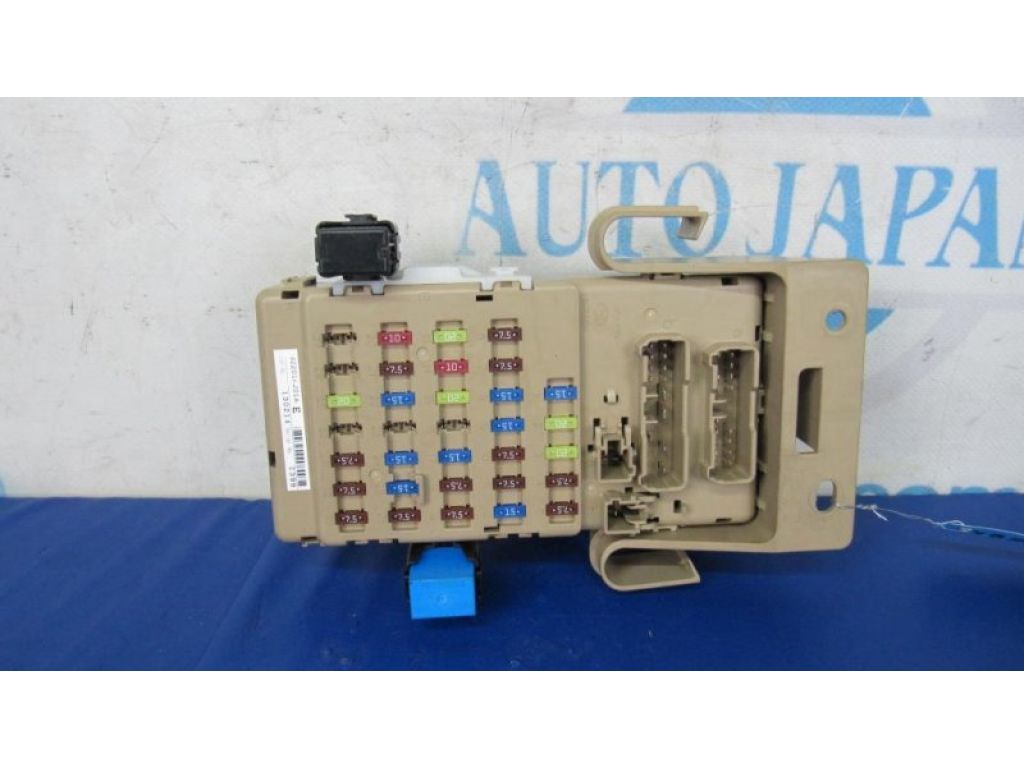82201AJ00A | Блок запобіжників салон SUBARU LEGACY 09-15 BM
