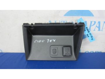 Зарядне гніздо (розетка) HONDA CIVIC 11-15