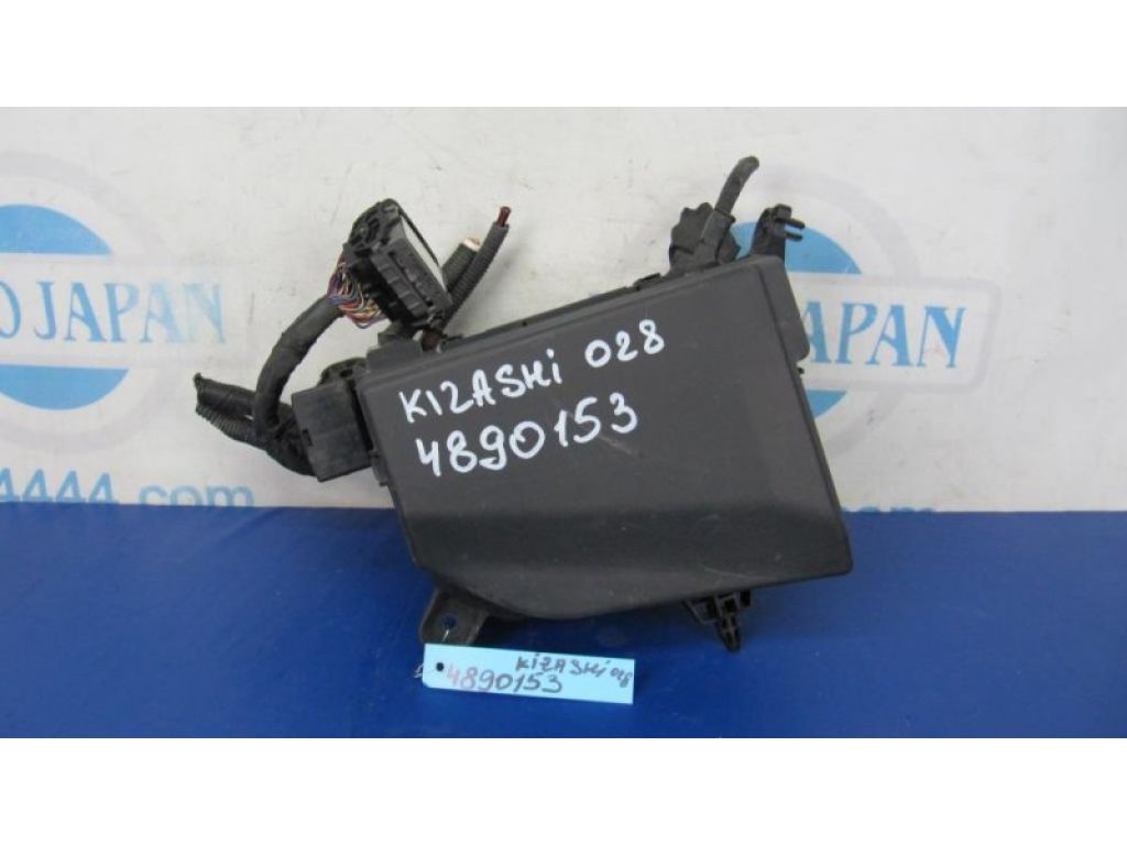 36738-57L00 | Блок запобіжників моторний відсік SUZUKI KIZASHI 09-14 - Фото 2