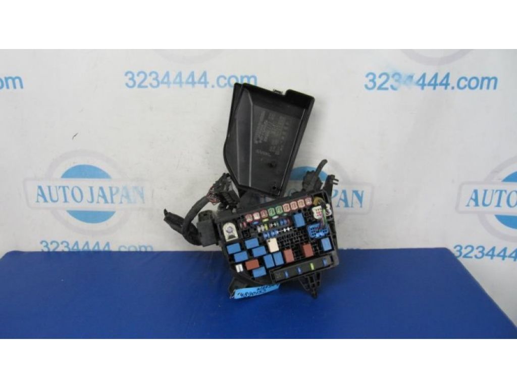 36738-57L00 | Блок запобіжників моторний відсік SUZUKI KIZASHI 09-14