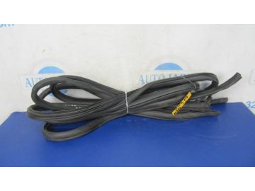 Ущільнювач дверей HYUNDAI SONATA YF 10-14