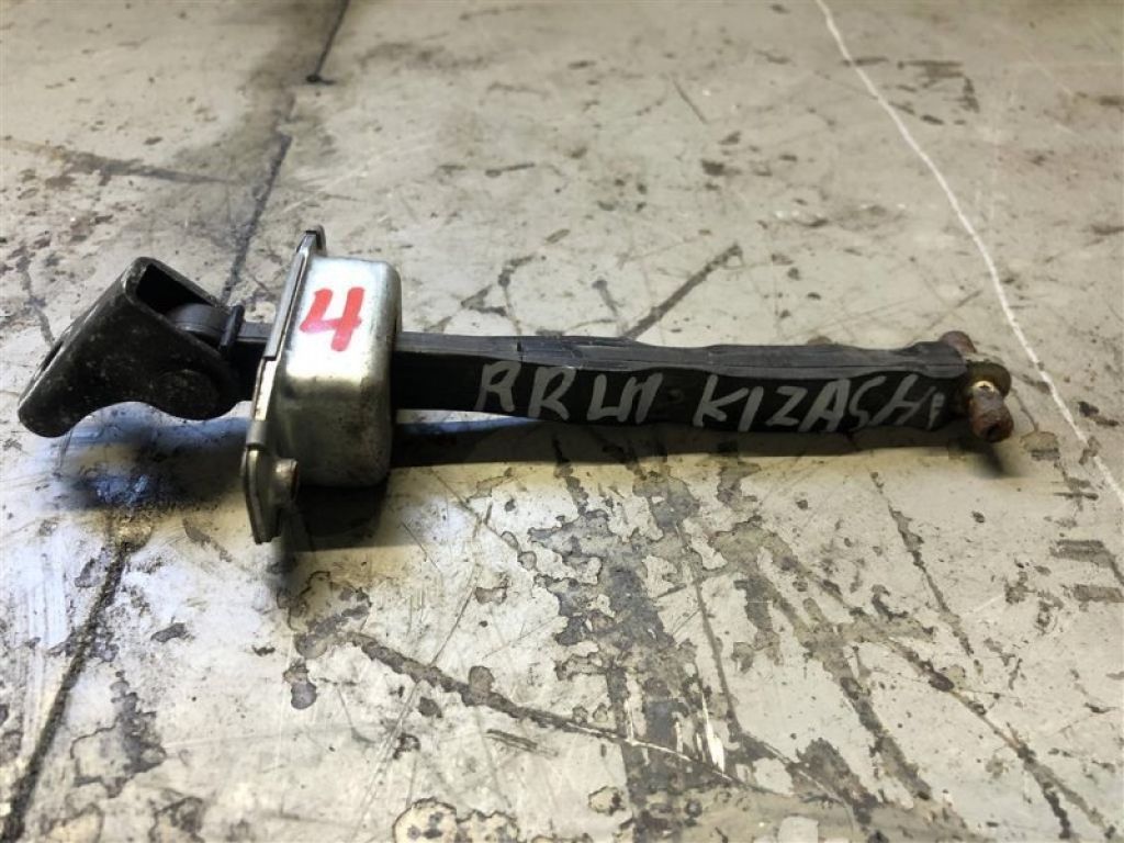 81830-57L01 | Обмежувач дверей задн. лів. SUZUKI KIZASHI 09-14