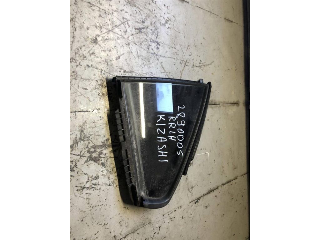 84556-57L00 | Скло дверей глухе задн. лів. SUZUKI KIZASHI 09-14