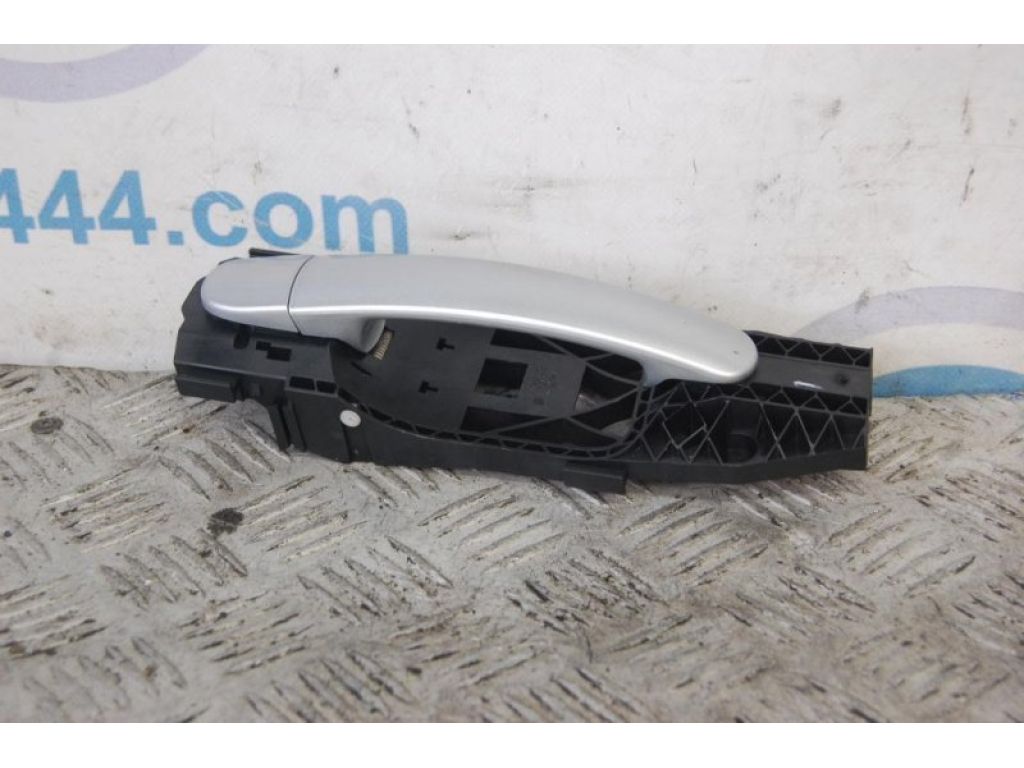 5N0 837 205 F | Ручка двері зовнішня передн. прав. VOLKSWAGEN JETTA USA 10-17