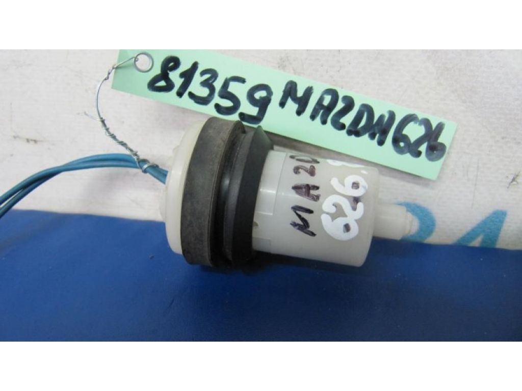 98520-3F000 | Датчик рівня бачка омивача HYUNDAI SONATA YF 10-14