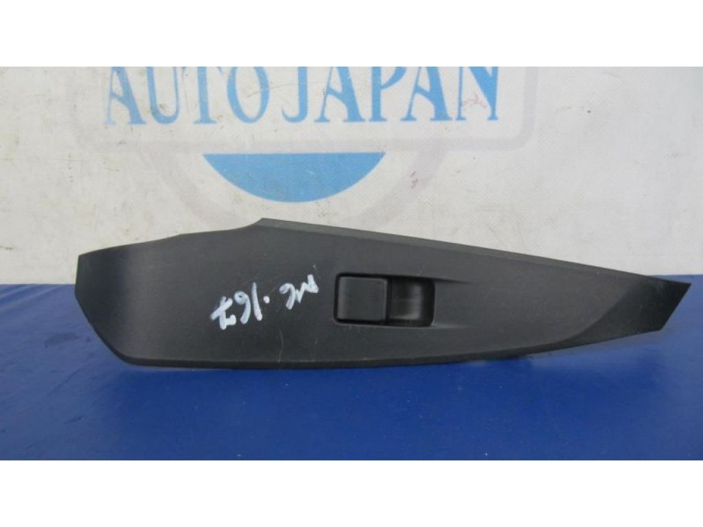GLF1-66-380A | Кнопка склопідіймача задн. прав. MAZDA 6 GJ 12-