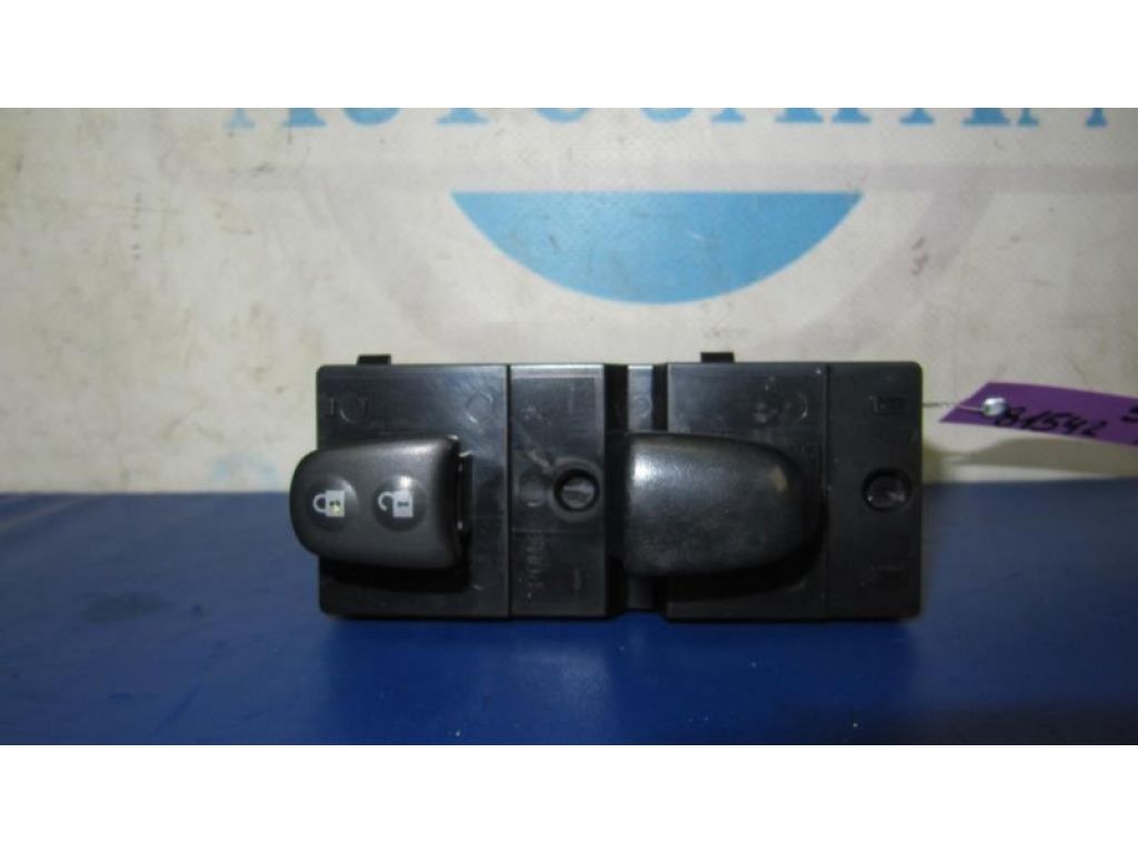 25411-1KA5A | Кнопка стеклоподъемника передн. прав. NISSAN SENTRA B17 12-21