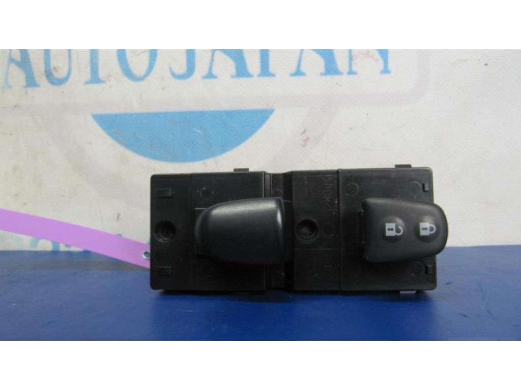 25411-1KA5A | Кнопка стеклоподъемника передн. прав. NISSAN X-TRAIL/ROGUE T32 13-20