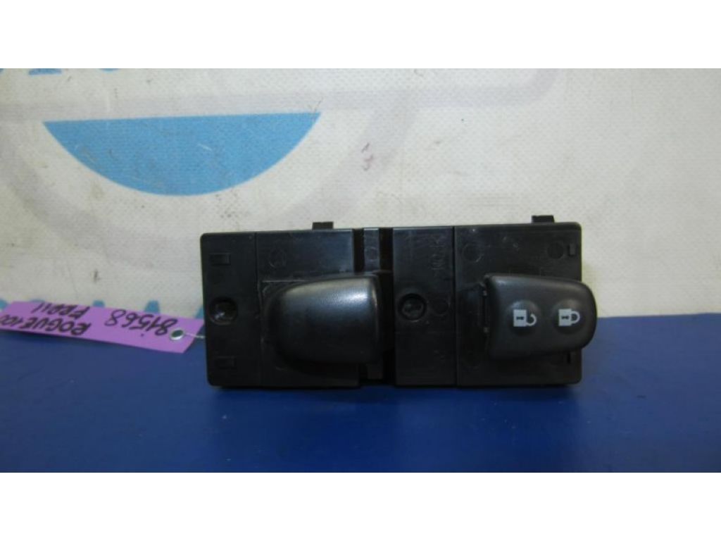 25411-1KA5A | Кнопка стеклоподъемника передн. прав. NISSAN X-TRAIL/ROGUE T32 13-20