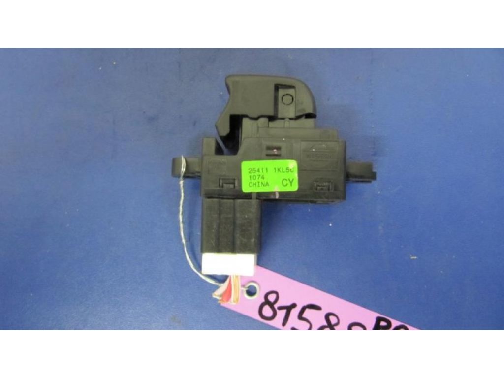 25411-1KL5C | Кнопка стеклоподъемника задн. прав. NISSAN X-TRAIL/ROGUE T32 13-20