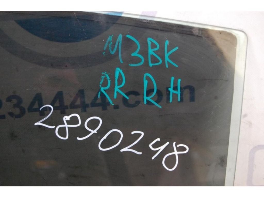 BAN6-72-511 | Скло дверей задн. прав. MAZDA 3 BK 03-08 - Фото 2