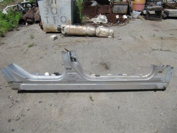 Поріг кузова прав. INFINITI G25/G35/G37/Q40 06-14