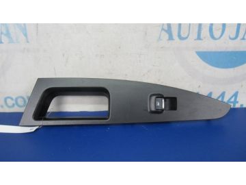 Кнопка стеклоподъемника задн. лев. FORD FUSION 14-