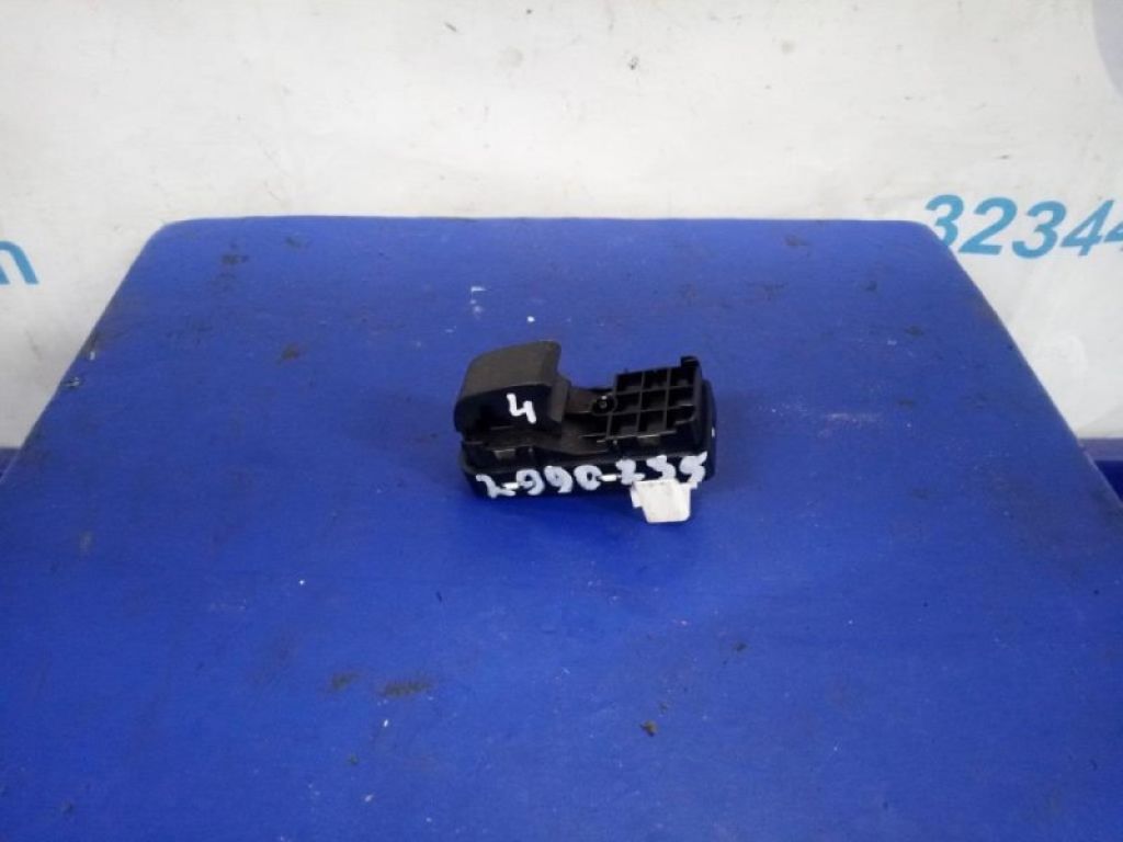 BCD1-66-380A | Кнопка стеклоподъемника MAZDA 3 BL 09-13