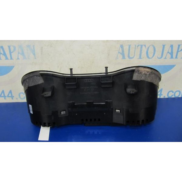 Панель приладів AUDI A3 03-13 8P0 920 982 R — 5
