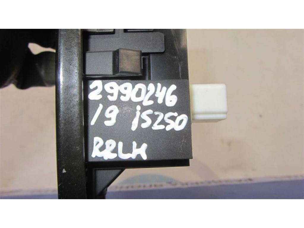 84810-33110 | Кнопка склопідіймача задн. лів. LEXUS IS250/350 05-13 - Фото 2