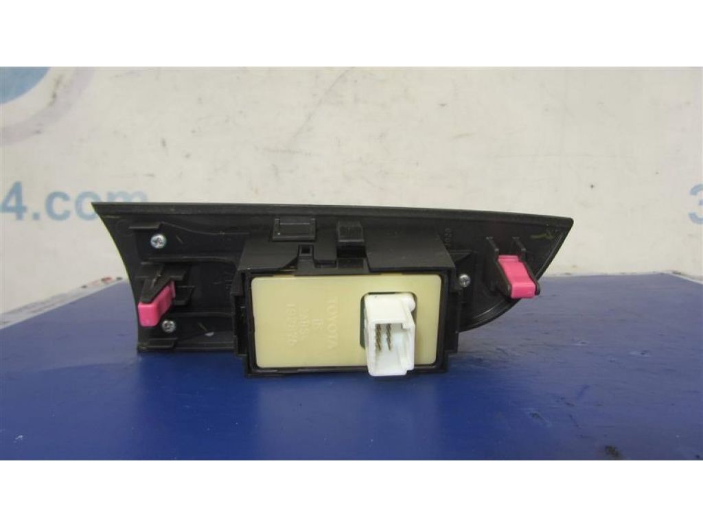 84810-33110 | Кнопка склопідіймача задн. лів. LEXUS IS250/350 05-13 - Фото 3