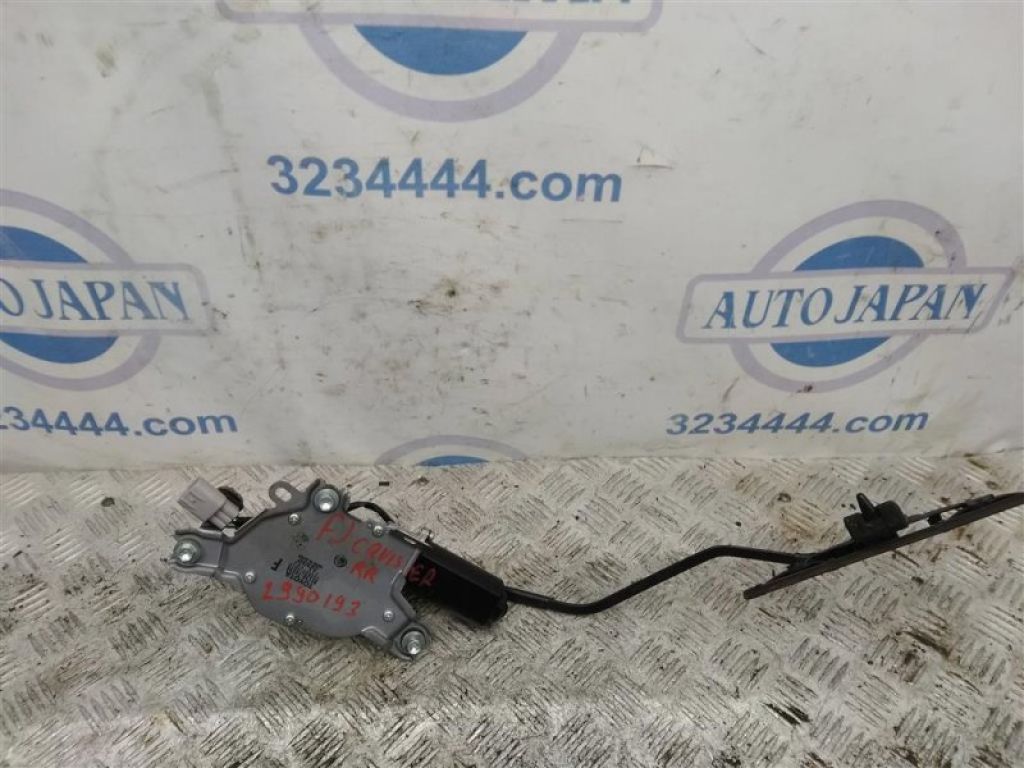 85130-35090 | Моторчик склоочисника задн. TOYOTA FJ CRUISER 06-15