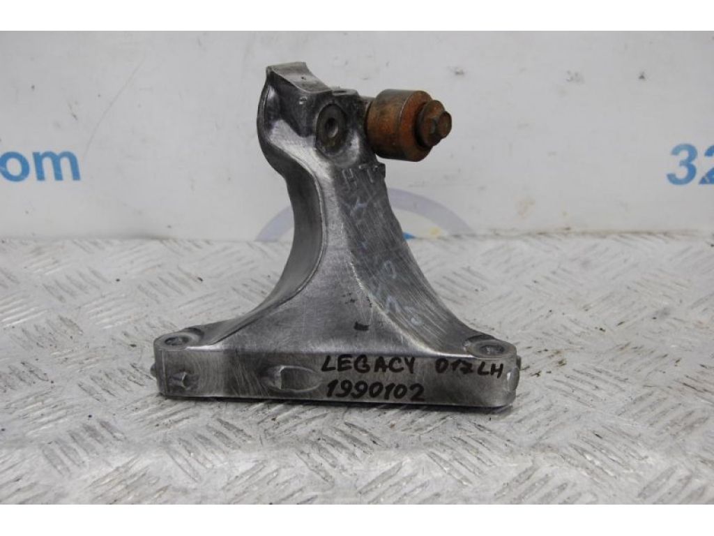 30450AA010 | Кронштейн КПП SUBARU LEGACY BN 14-18