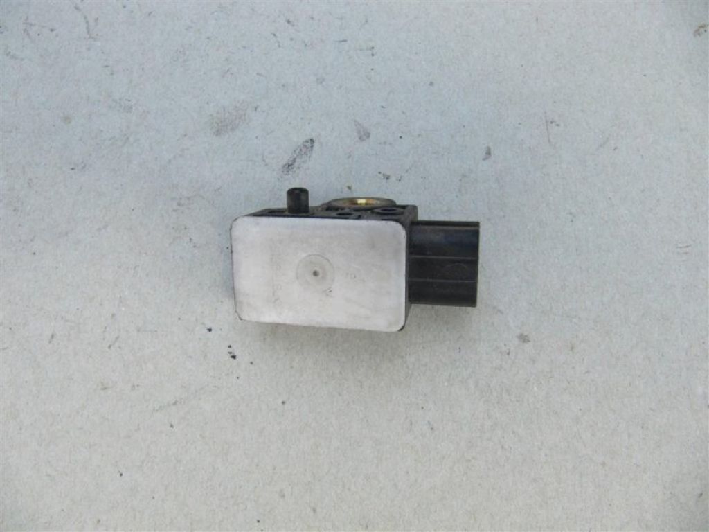 77930-SNA-A32 | Датчик удара HONDA CIVIC 4D 06-11