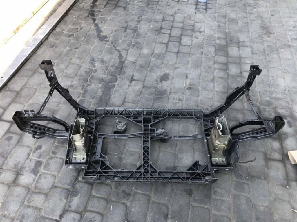 62520-EG00A | Панель передня INFINITI M35/M45 04-10 - Фото 2