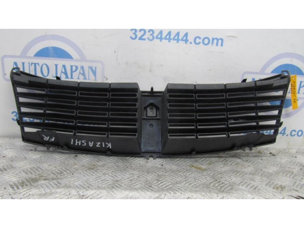 71745-57L00 | Решітка радіатора SUZUKI KIZASHI 09-14