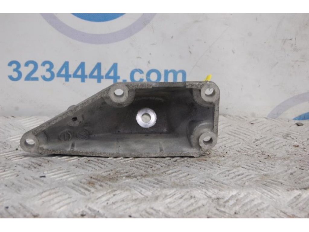 12311-50130 | Кронштейн двигуна прав. LEXUS LS430 00-06 - Фото 3