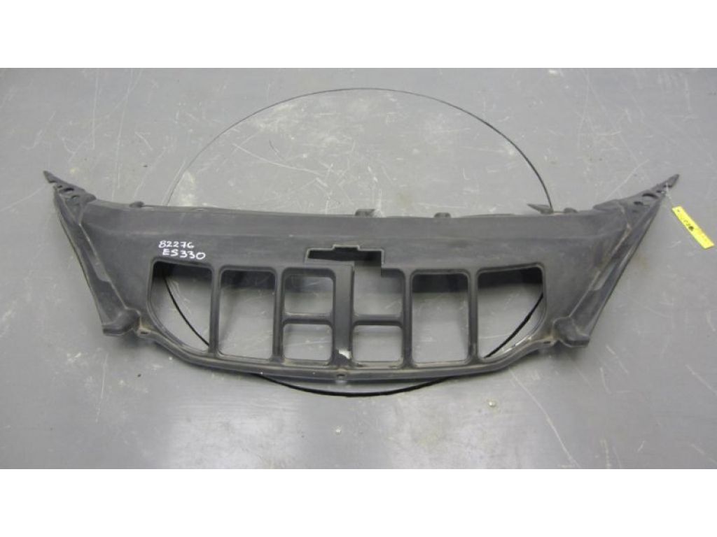 53295-33030 | накладка замка капота LEXUS ES300 ES330 01-06