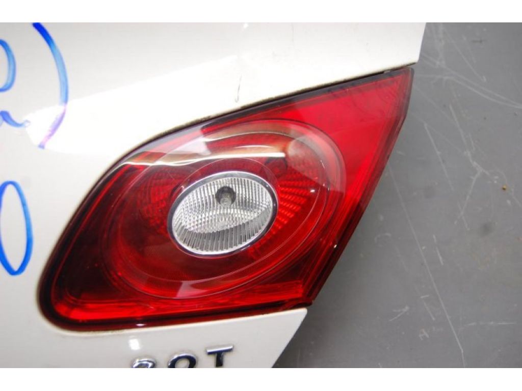 3C8 827 025 C | Крышка багажника VOLKSWAGEN PASSAT CC 08-12 - Фото 5