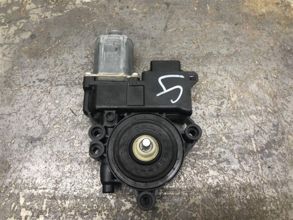 82450-3Q011 | Моторчик склопідйомника передн. лів. HYUNDAI SONATA YF 10-14 - Фото 2