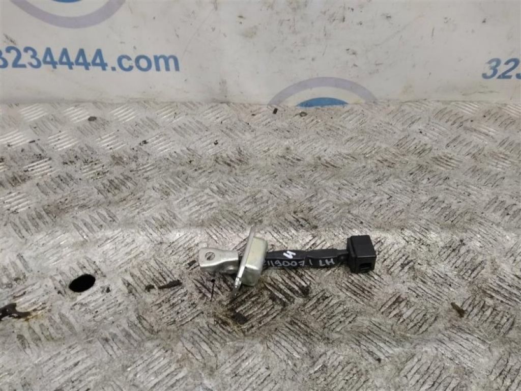 5702A079 | Ограничитель двери передн. лев. MITSUBISHI LANCER X 10 07-15