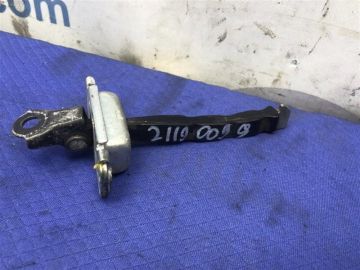 Ограничитель двери передн. прав. HYUNDAI ELANTRA MD 10-15