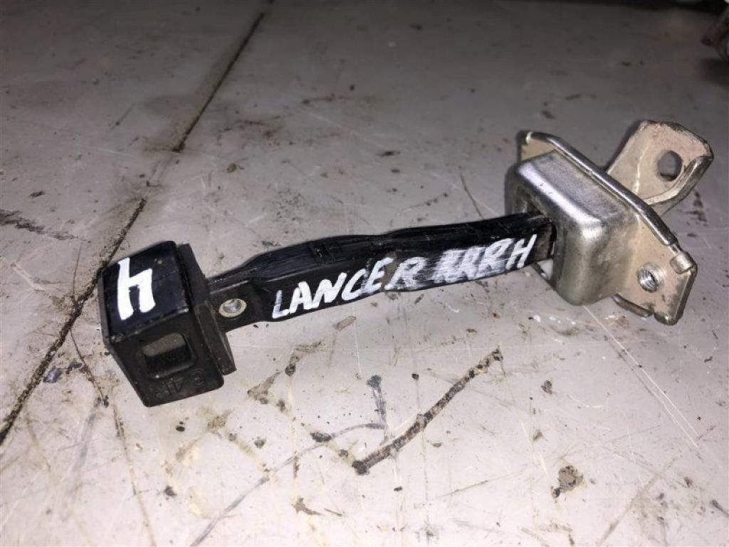 5732A066 | Ограничитель двери задн. прав. MITSUBISHI LANCER X 10 07-15 - Фото 2