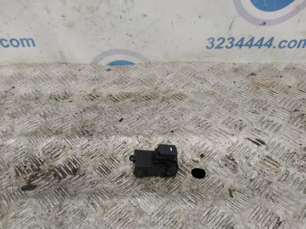 93580-2T020 | Кнопка стеклоподъемника задн. KIA OPTIMA TF 11-16 - Фото 2