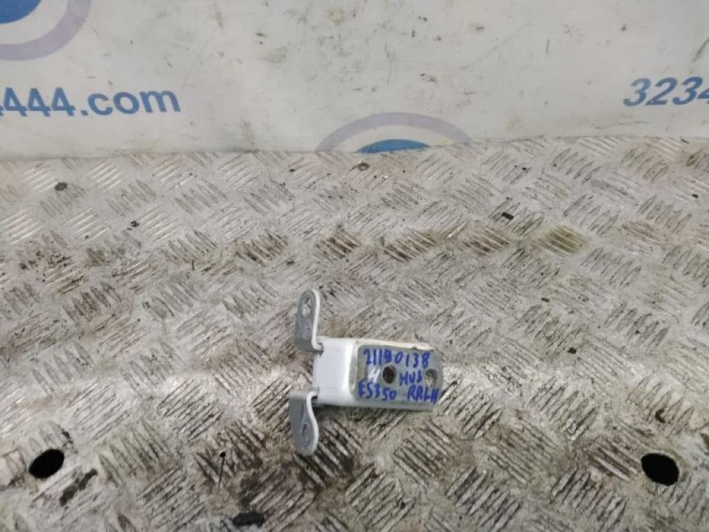 68780-52031 | Петля двери нижняя задн. лев. LEXUS ES350 06-12