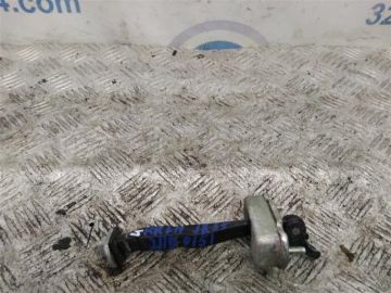 Обмежувач дверей задн. лів. INFINITI QX60/JX35 12-20