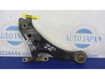 Рычаг передней подвески нижний прав. TOYOTA CAMRY 50 12-15