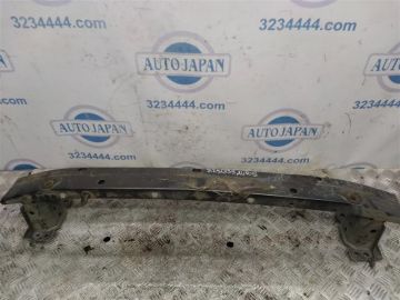 Підсилювач переднього бампера TOYOTA AURIS 06-12