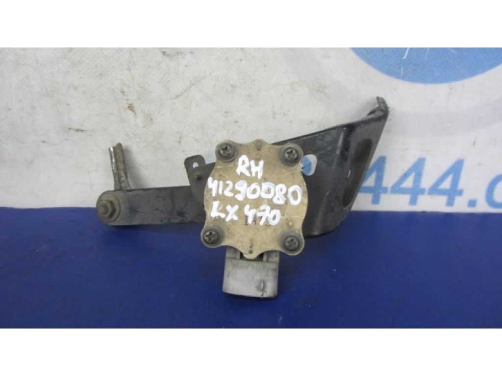 89408-60011 | Датчик положения кузова прав. LEXUS LX470 98-07