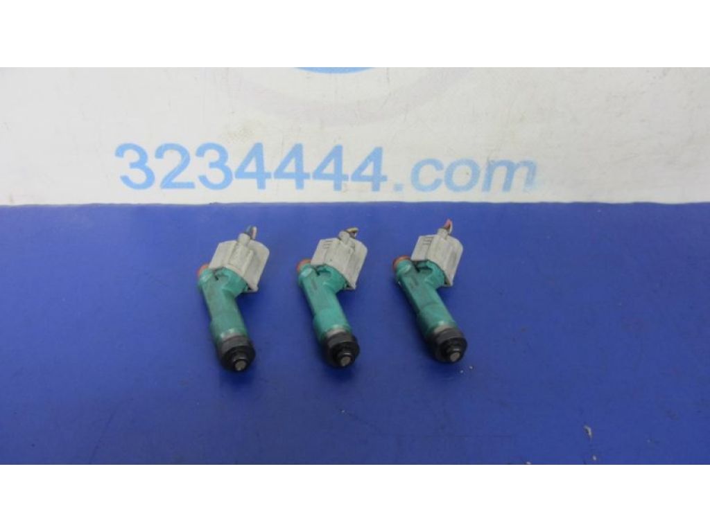 23209-0H060 | Форсунка топливная TOYOTA CAMRY 40 06-11