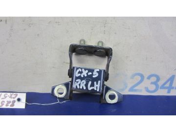 Петля крышки багажника лев. MAZDA CX-5 (KE) 11-17