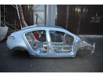 Чверть кузова передня прав. CHEVROLET VOLT 10-15