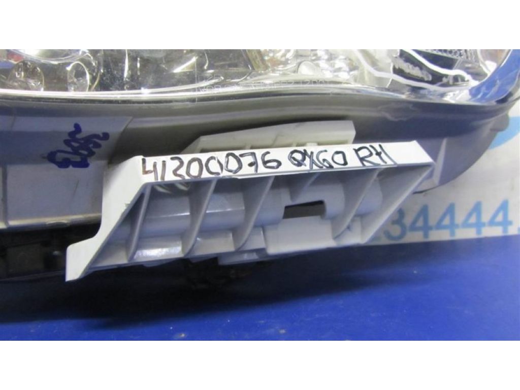 Кронштейн переднього бампера (під фарою) прав. INFINITI QX60/JX35 12-20